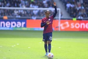 电讯报：切尔西想签西蒙斯须先卖人，希望新赛季9名攻击手争位置