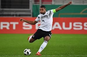 纳格尔斯曼:巴库将代替基米希首发,若纳坦-塔佩戴队长袖标