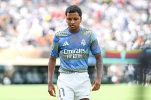 无奈！罗德里戈谈在皇马出场时间少：我也没办法，只能继续努力